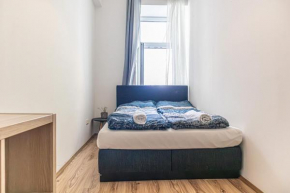 Attractive 1BR and 1 LR Apt Comfortable Design, Great Location